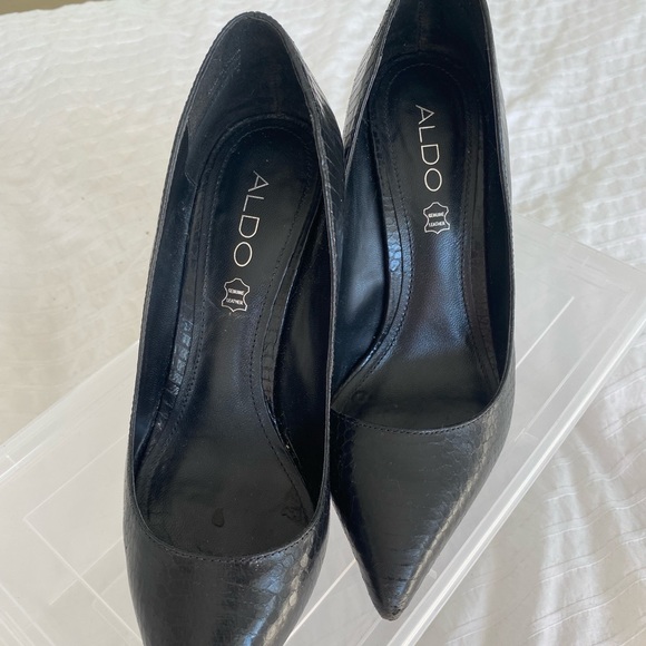 Black Aldo heels size 7.5 - Picture 2 of 8